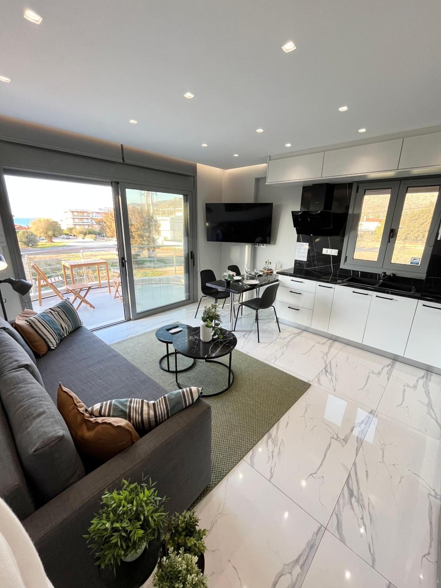Blueline Apartment 1 Лоутраки Экстерьер фото